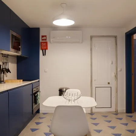 Flh Santa Catarina Typical Lisboa