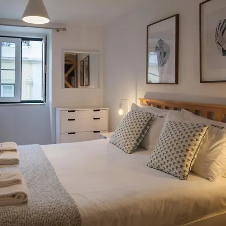 Flh Santa Catarina Typical Lisboa